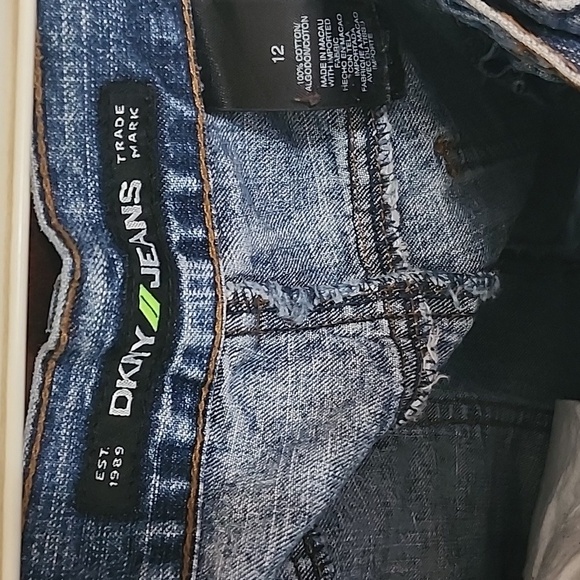 DKNY Classic Blue Denim Shorts - Picture 3 of 3